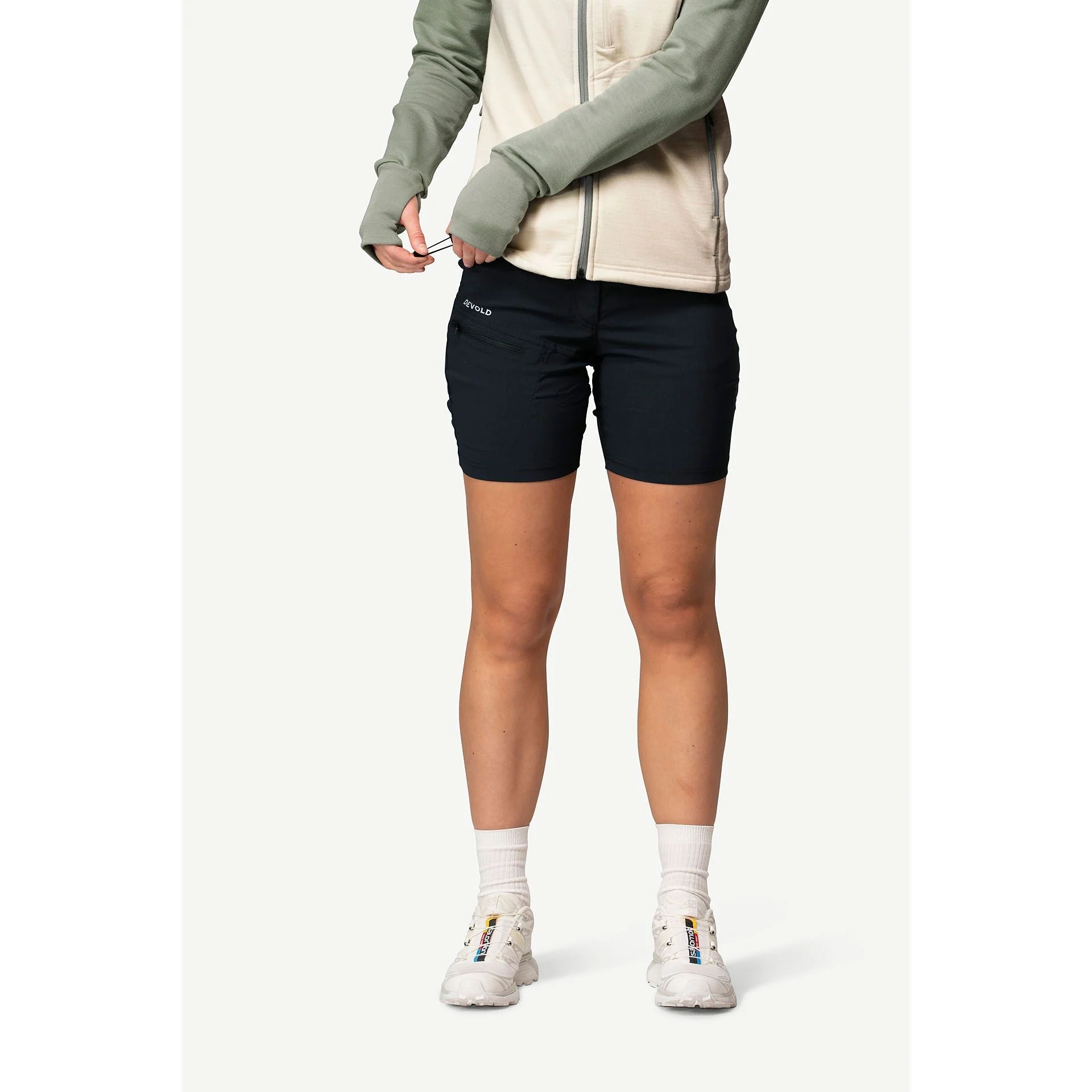 Women's Explorer Merino Hooded Jacket - Image 10