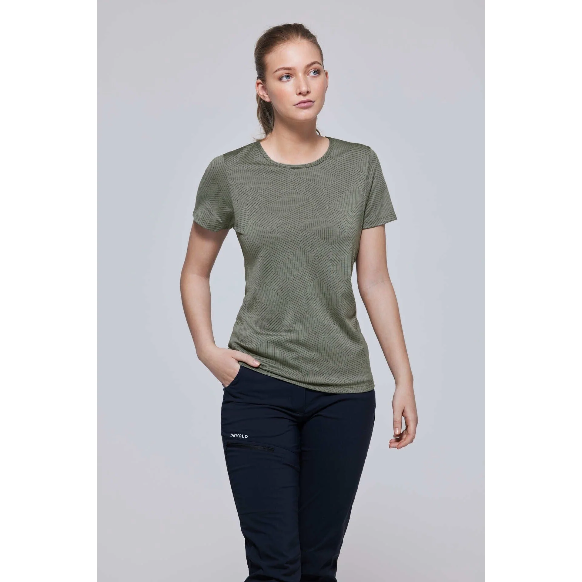 Women's Nipa Merino T-Shirt - Image 6