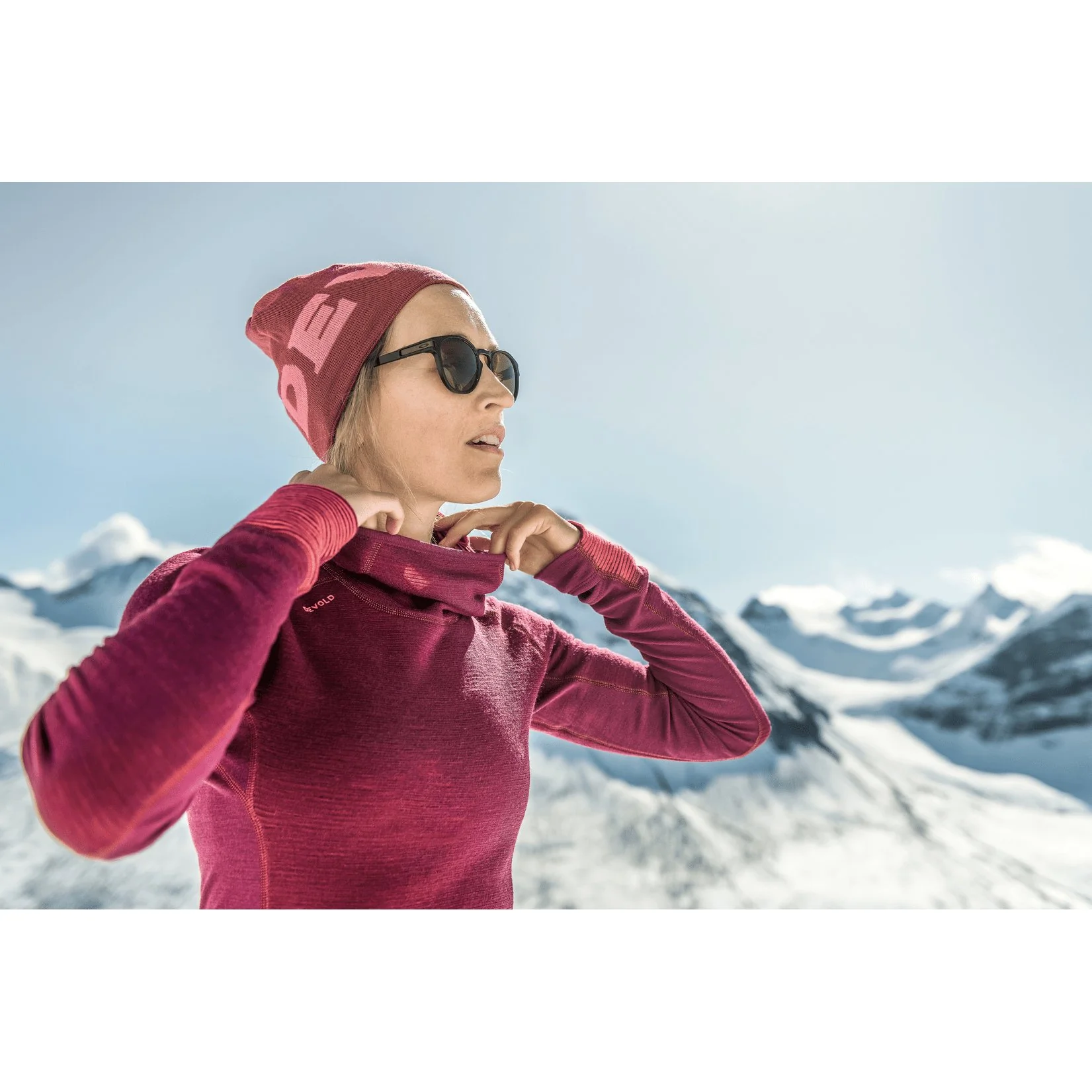 Women's Tuvegga Merino Hoodie - Image 19